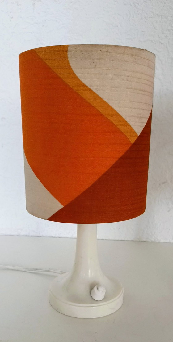Ensemble de deux lampes de chevet des années 1960 – Plastic, Textile (photo 4 of 8)