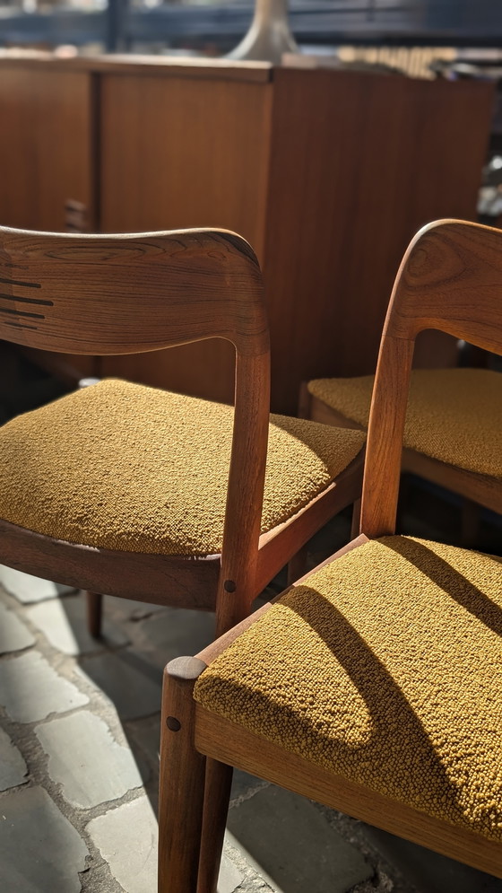 Image 1 of Johannes Andersen - Set of 4 Danish Teak Vintage Chairs - Produced by Uldum Møbelfabrik
