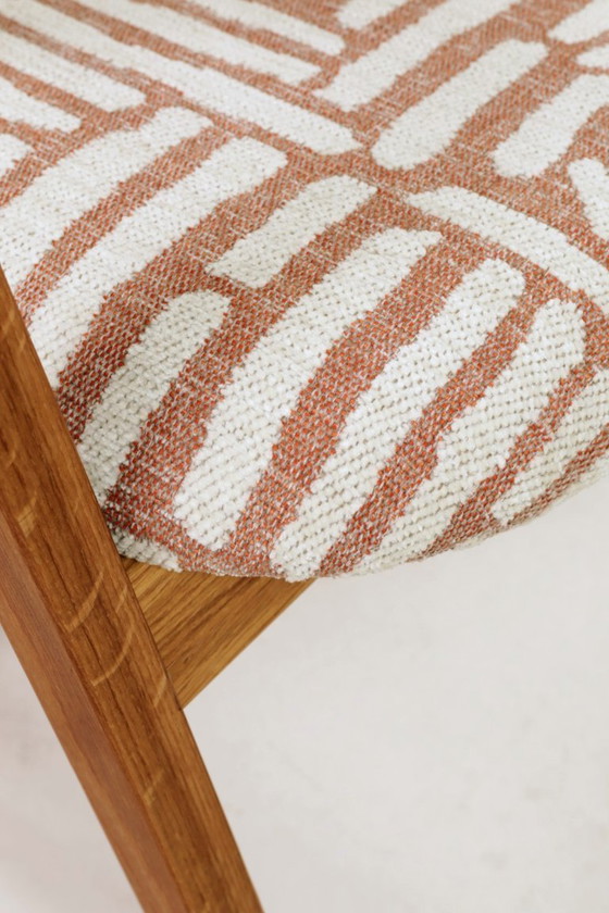 Image 1 of Handcrafted solid oak dining chairs sculpture Scandinavian modern design 