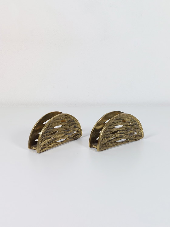 Image 1 of Coppia di porta tovaglioli in ottone brutalisti di metà secolo Vibtage