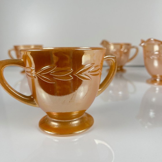 Image 1 of Bedeutender Fire-King Peach Service-Kronleuchter „Laurel Leaf“ für 12 Personen, Anchor Hocking, USA, 1950er Jahre