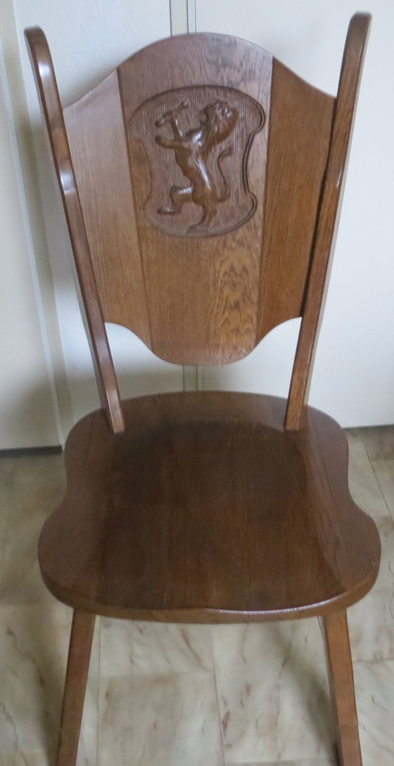 4 Vintage oak chairs with carved backrest in very good condition – Dining chairs, Wood (photo 7 of 8)