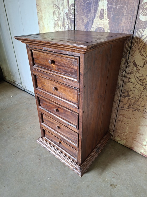Image 1 of Cassettiera, comodino o mobile da ingresso in teak antico, dimensioni: 42x40 cm e 76 cm di altezza.