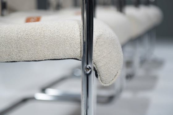 Image 1 of Tucroma Cantilever bouclé eetkamerstoelen van Guido Faleschini voor i4 Mariani