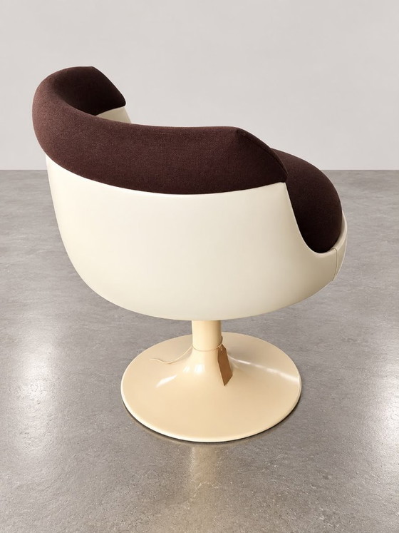 Low white Tulip chair Space Age – Stools, Metal (photo 5 of 5)