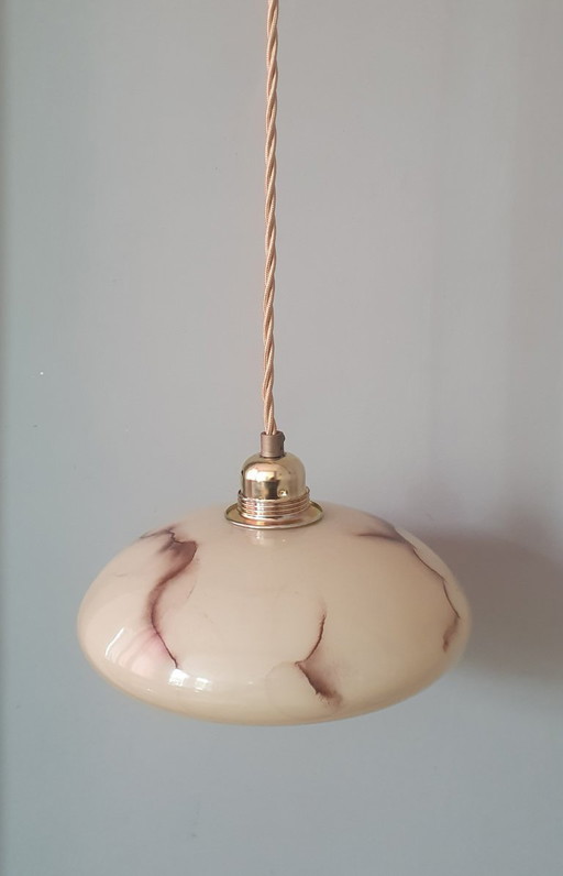 Lámpara colgante vintage de cristal opalino con efecto mármol, estilo Art Déco.