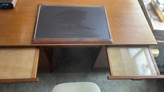 Image 1 of Bureau en teck de style danois moderne du milieu du siècle