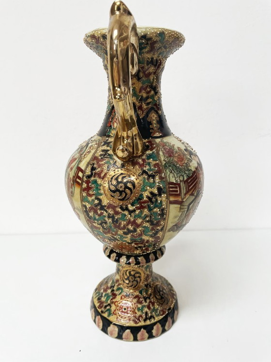 Image 1 of Display vase with Moriage design