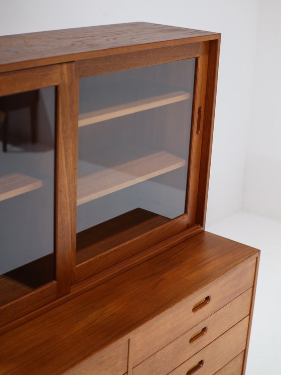 Image 1 of Cassettiera con vetrina Brouer in teak, vintage danese anni '60