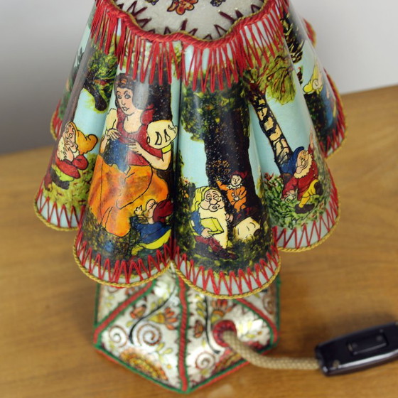 Rare Mid Century Snow White And Seven Dwarfs Children’s Table Lamp, 1950s – Other, Plastic (photo 7 of 14)