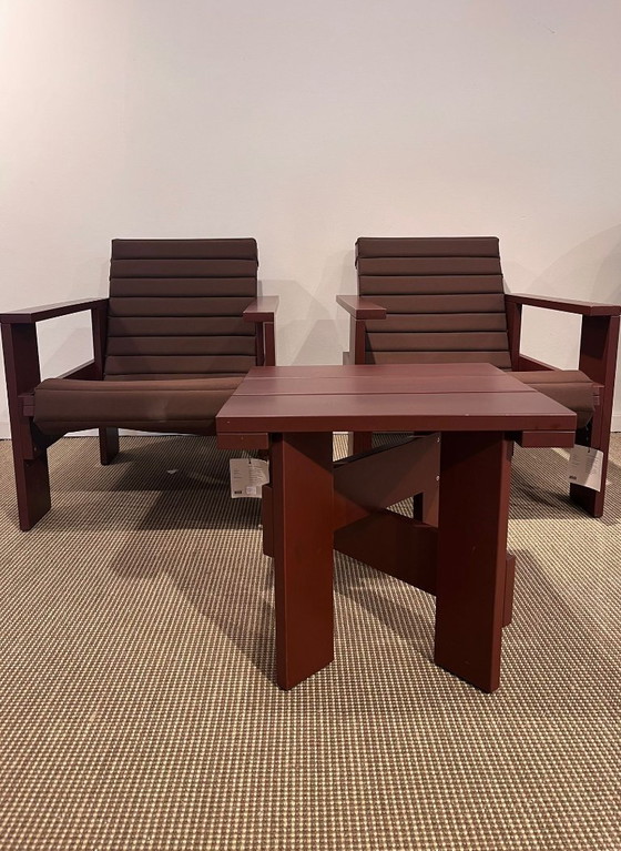 Image 1 of 1 Set bestehend aus 2 HAY Crate Lounge-Sesseln und 1 Beistelltisch