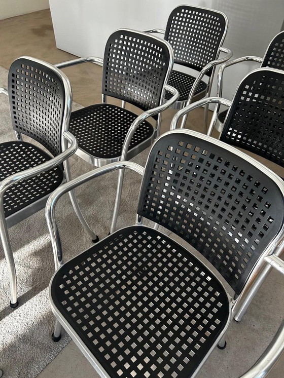 Image 1 of 8 x Der Padova Silver Stuhl von Vico Magistretti 