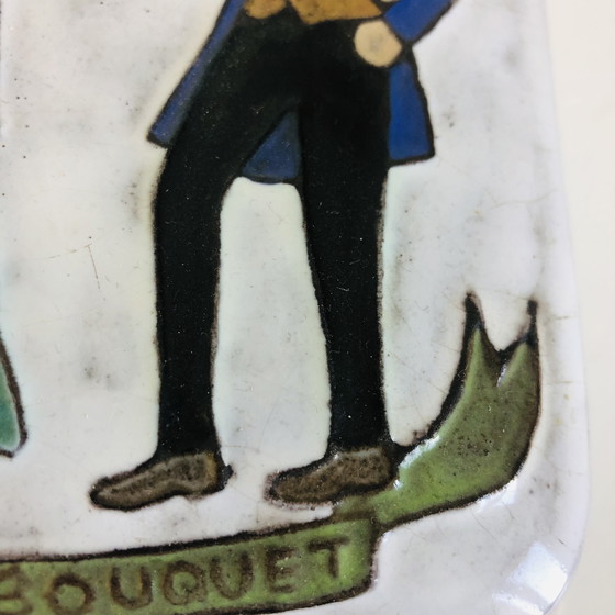 Image 1 of Dekselpot in Namur keramiek van Yvette Manoy