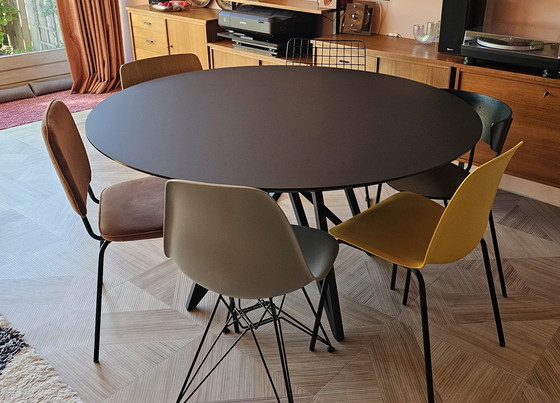 Image 1 of Studio Henk Round Dining Table 140 cm HPL Fenix