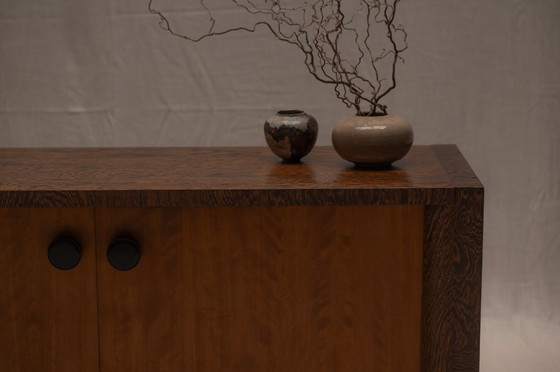 Image 1 of Dressoir uit het begin van de 20e eeuw in de stijl van De Coene