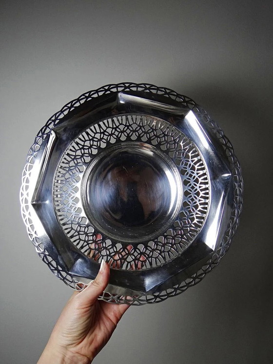Grote opengewerkte schaal op verzilverde metalen standaard, zilversmederij Dechamps Frères. – Schalen (photo 10 of 15)