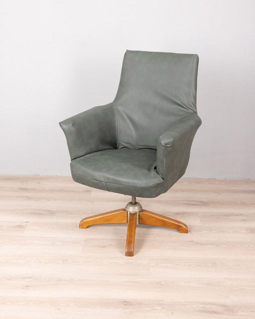 Vintage 50s Leather Swivel Armchair Designed by Anonima Castelli