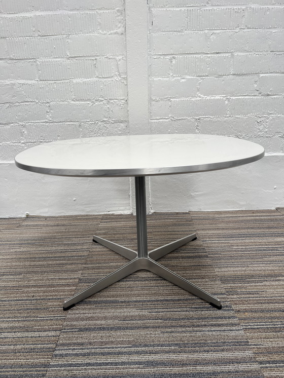 Image 1 of 1X Frits Hansen Superculair Side Table