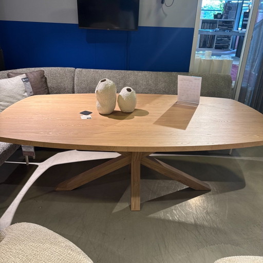 Umara - Piatto ovale danese - 220x120 - Rovere biondo – INHOUSE, eettafels