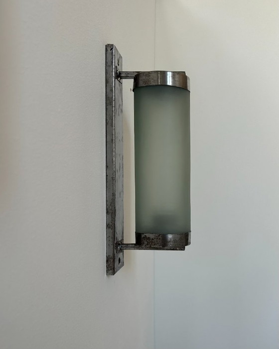 Image 1 of Lampada da parete tubolare vintage, cromo e vetro sabbiato, Francia 1940