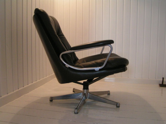 Image 1 of 3 sillones Gentilina I Strässle en estado original André Vandenbeuck