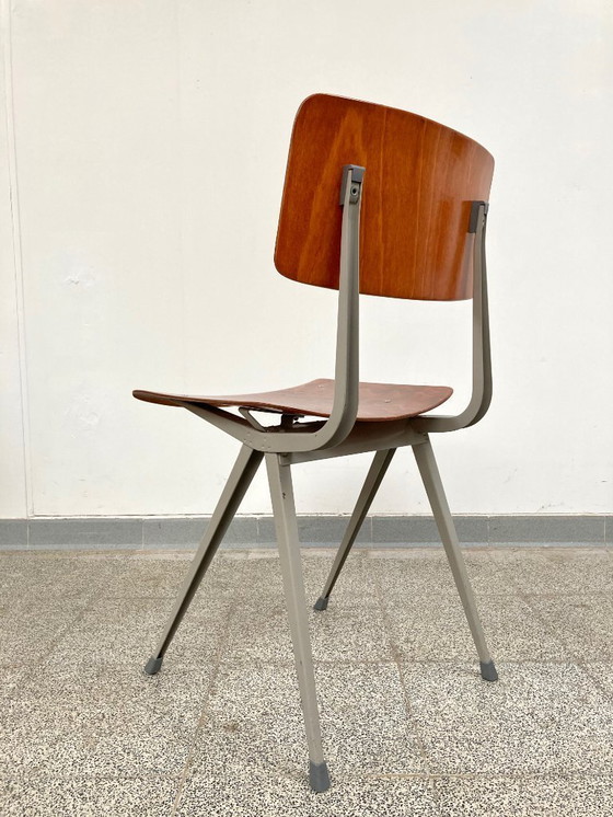 Image 1 of 4 vintage design mid-century eetkamerstoelen + 2 krukken