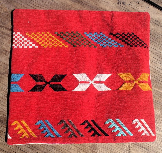 Set aus 2 handgewebten marokkanischen Berber Wollkissenbezügen 45 × 45 cm | Authentische Amazigh Textilien (photo 6 of 10)