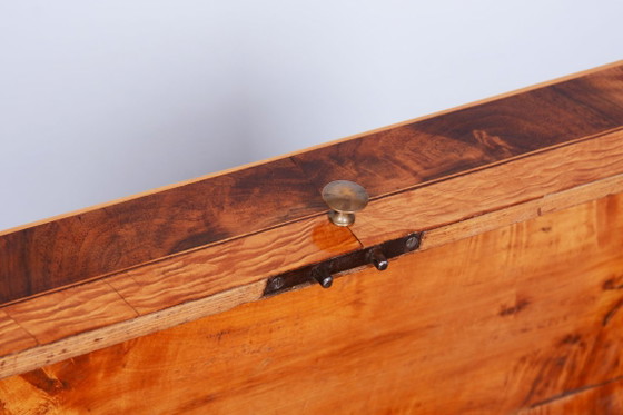 Portagioie Biedermeier restaurato, in frassino, acero, abete rosso e noce, di fabbricazione ceca, risalente (photo 15 of 16)