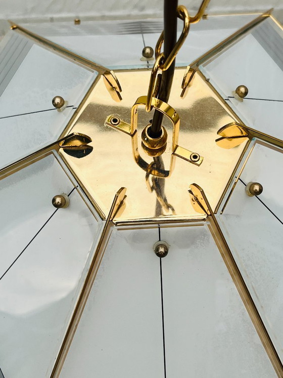 Grande lampada a sospensione vintage in ottone e vetro opalino – Massive, Lampadari, Glass (photo 7 of 13)