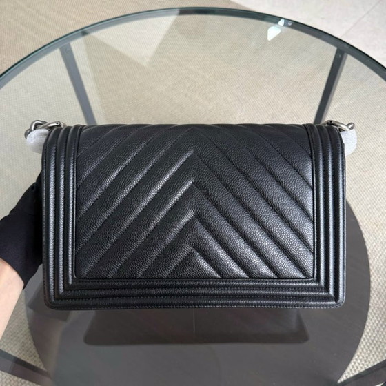 Image 1 of Borsa Chanel Boy New Medium - 28 cm in pelle trapuntata color caviale nera con finiture in argento rutenio Serie 28