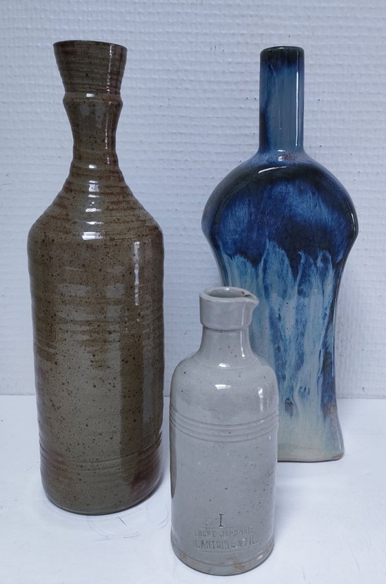 Image 1 of tre vasi vintage in ceramica a forma di bocciolo