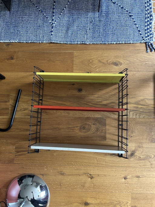 Estanterías de pared Tomado Holland Originales – Estantes Metálicos Rojos, Amarillos, Blancos