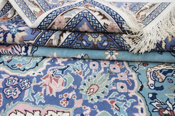 Image 1 of Hand-knotted Ushak rug 365 x 270 cm