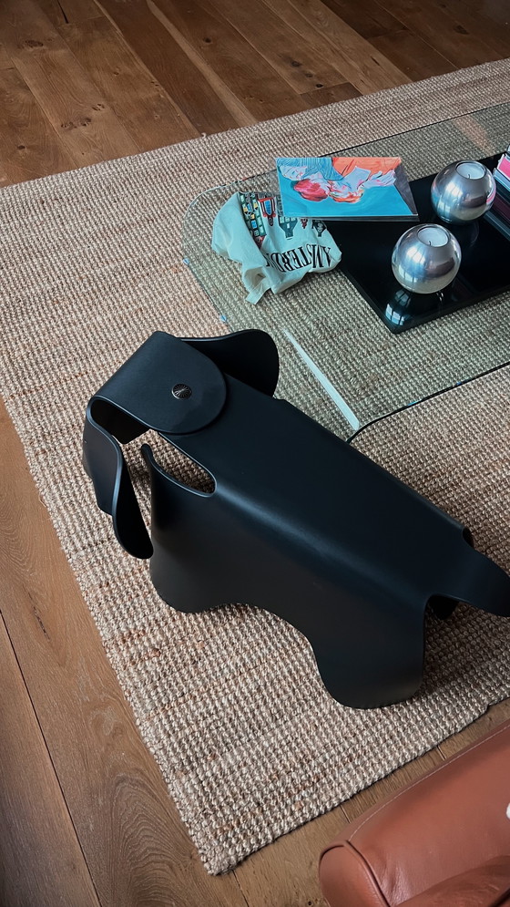 Image 1 of Vitra Elephant – Classico del design