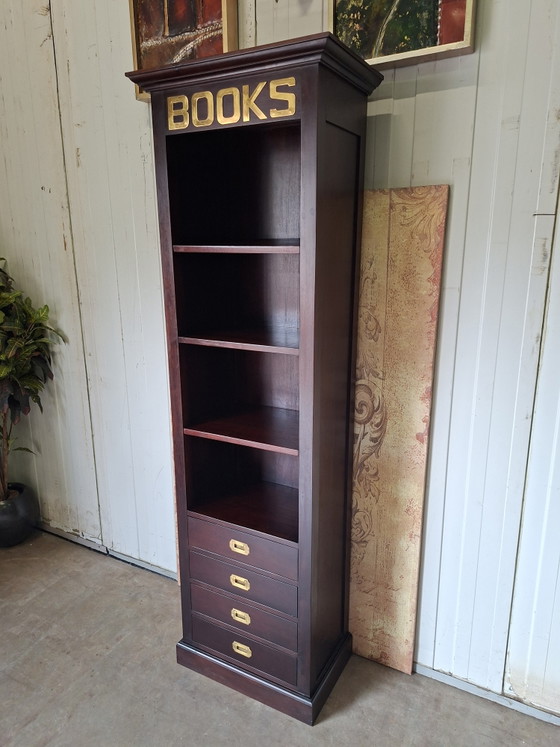 Bibliothèque classique BOOKS, commode, dimensions 66x41cm et 212cm de hauteur. – Wood, Brass (photo 5 of 6)