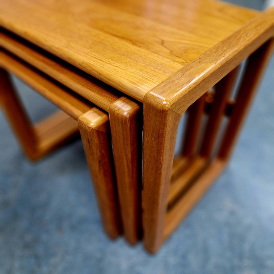 Image 1 of Vintage Danish mimi set nestling tables tables d'appoint en teck