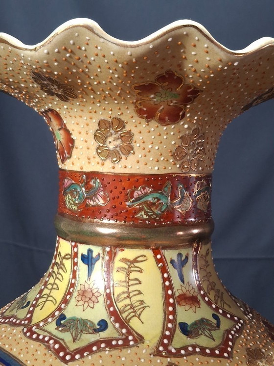 Image 1 of Large polychrome Chinese vase, 45 cm