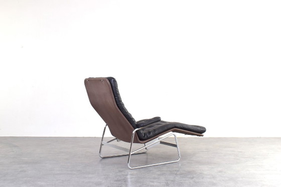 Image 1 of Tumbona Fenix ​​modelo Bauhaus de cuero y cromo diseñada por Sam Larsson para Dux.
