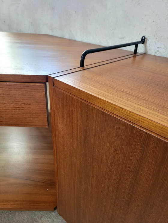 Image 1 of Sistema di pareti modulari vintage di Omnia Hilker 1960