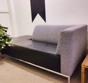 Divano a due posti Montel Chaise Longue Design, seduta in pelle nera