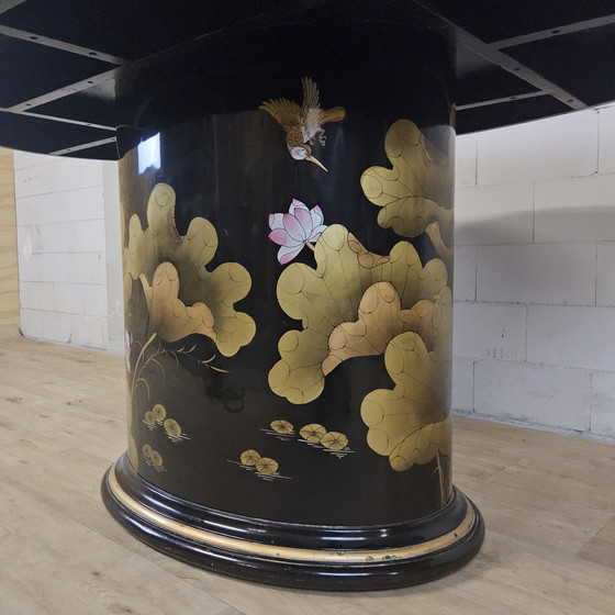 Image 1 of Vintage Ovale Chinese Eettafel  / Oosterse tafel (speksteen) / Chinoiserie / lakmeubel / lacquer / bohemian tafel