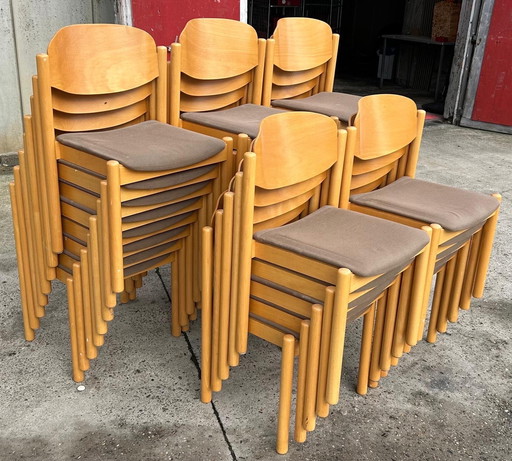 Batch of 42x vintage plywood stacking chairs '80