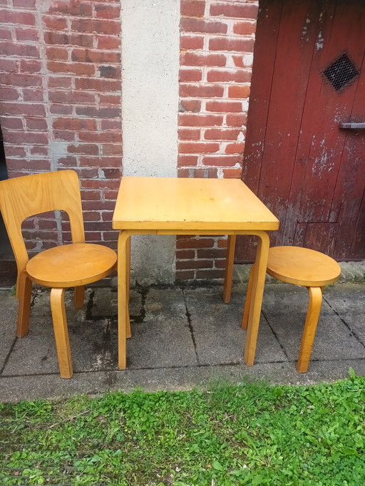 Rare table and chair by Alvar Aalto for sale at Artek