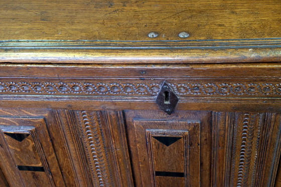 Image 1 of Arcón renacentista holandés roble circa 1670