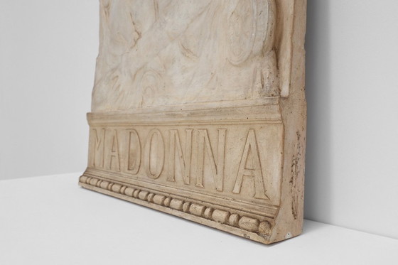 Image 1 of Bajorrelieve en estuco de Virgen con niño de Antonio Rossellino, Italia ca. 1880