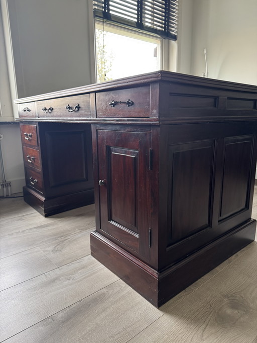 Klassiek Engels Chesterfield bureau - massief hout