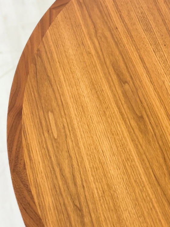 Image 1 of Bellissimo tavolo da pranzo rotondo / Tavolo da cucina in teak / Tavolo in legno / Tavolo da pranzo vintage