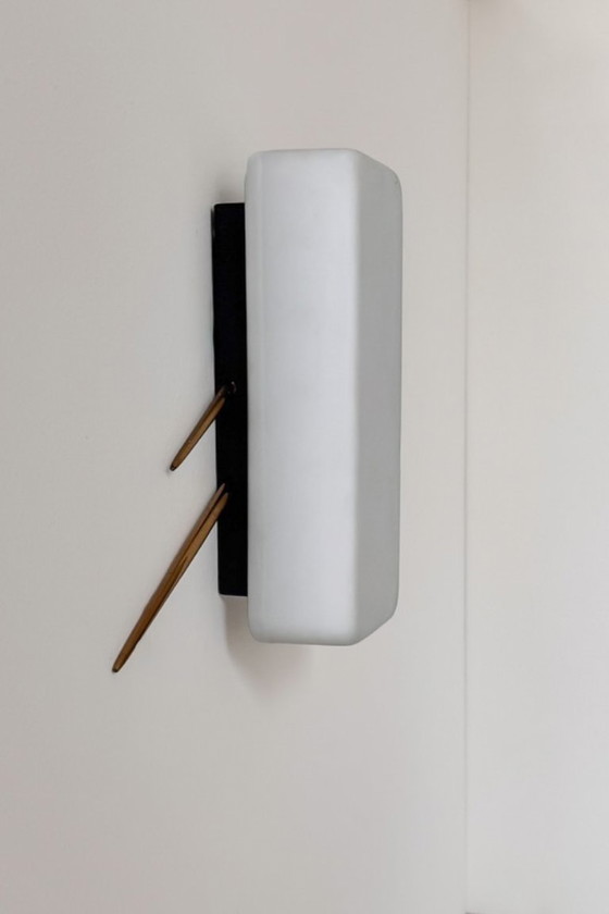 Vintage Wall light, brass and opaline, France, 1960, Glass, Gold (photo 3 of 5)