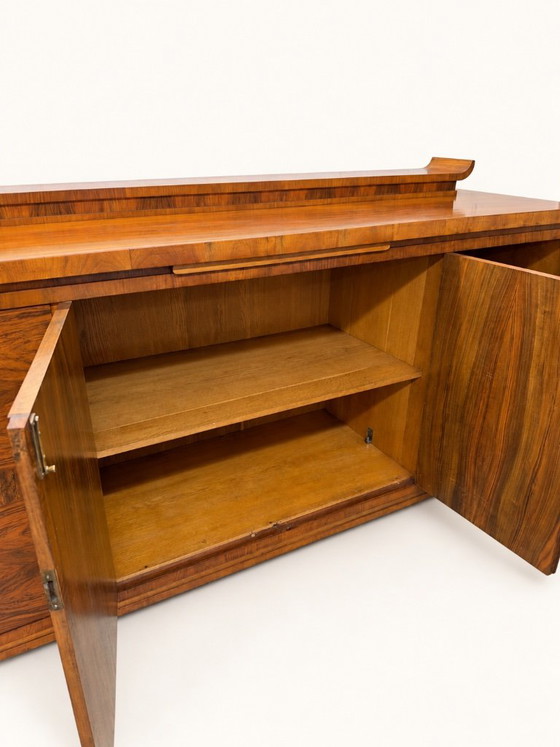 Credenze in legno con motivo a venatura geometrica, Marrone, Art Deco (foto 14 di 15)