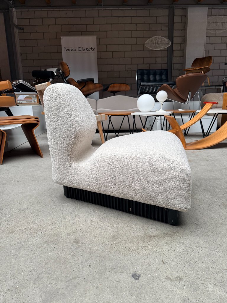Herman Miller Modular Slipper Chair by Don Chadwick | €775 | Whoppah